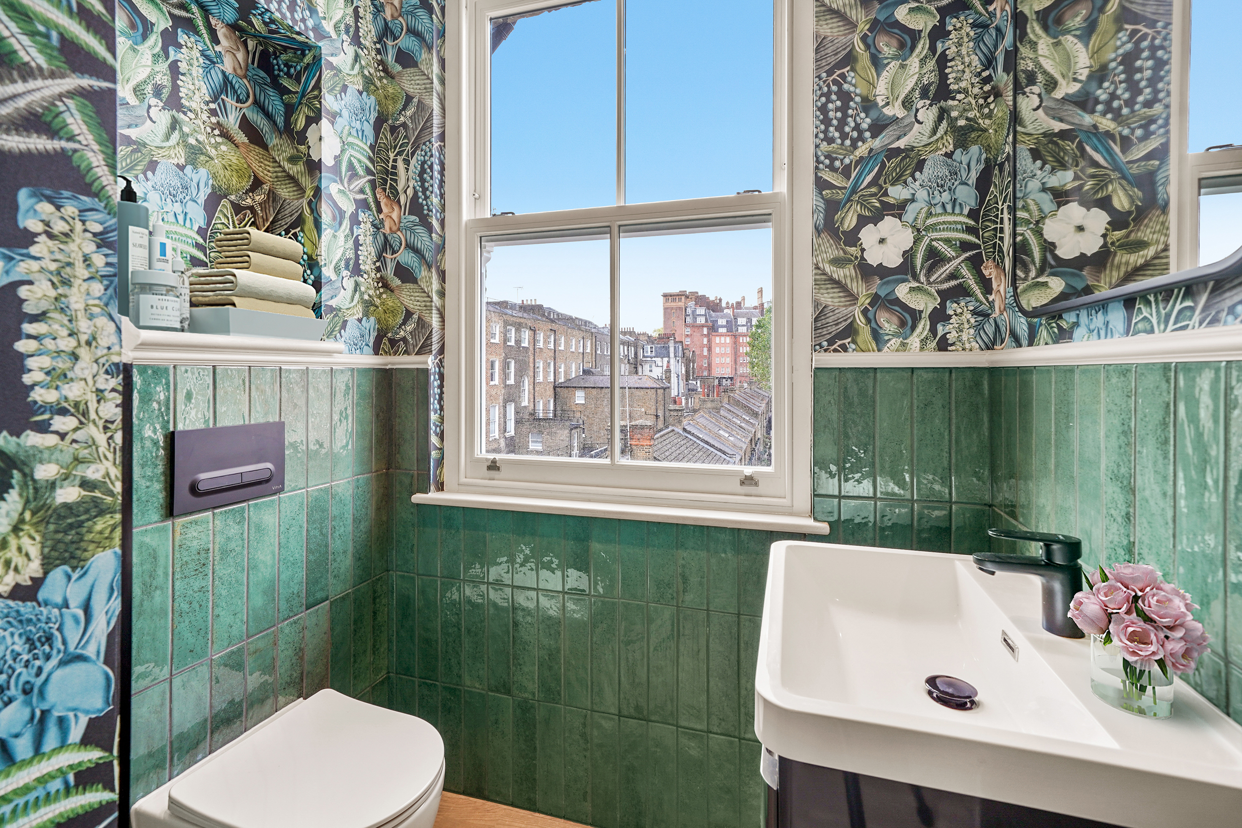Bathrooms project photo 11 by Hozea Construction in North London