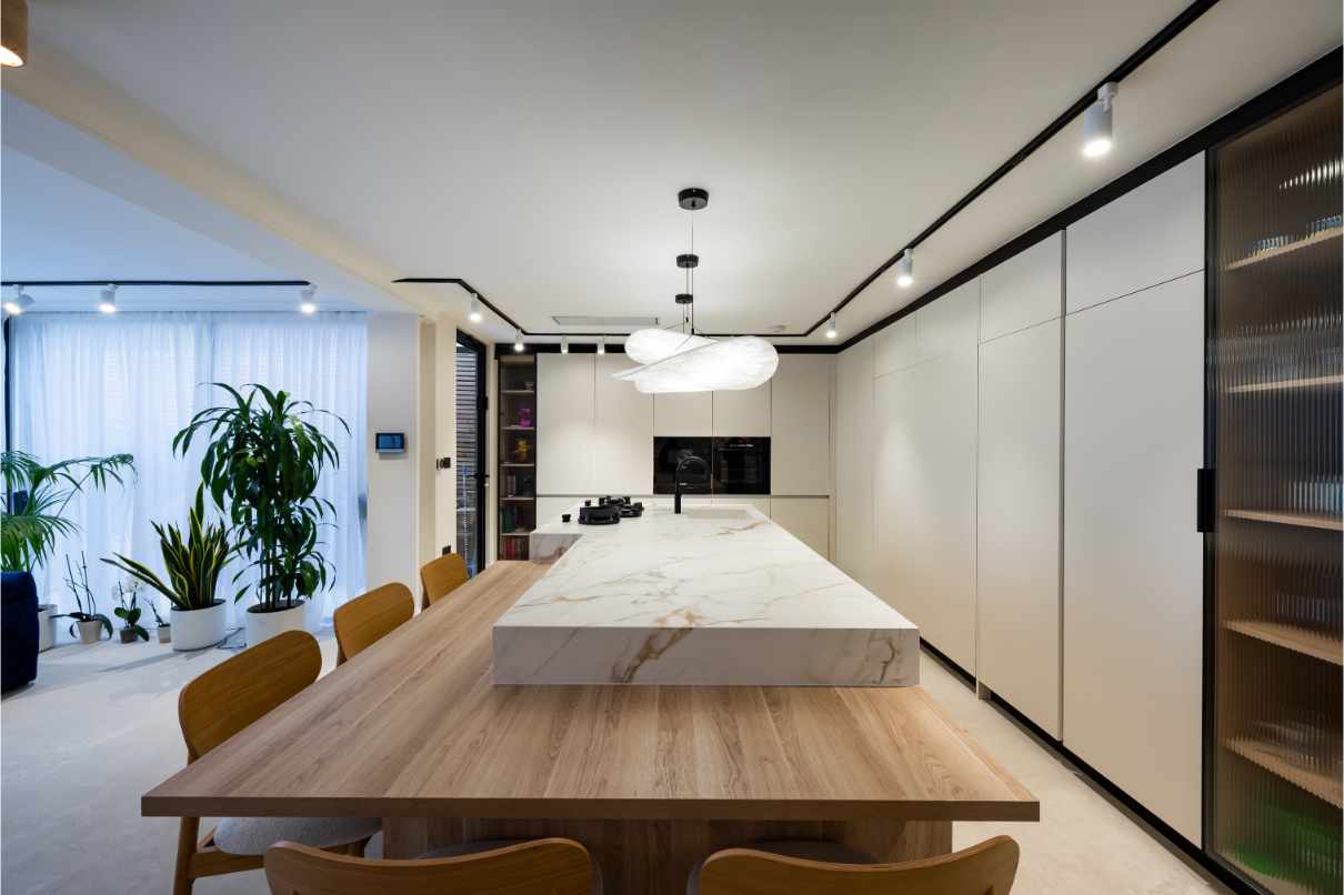 Kitchens project photo 3 by Hozea Construction in North London
