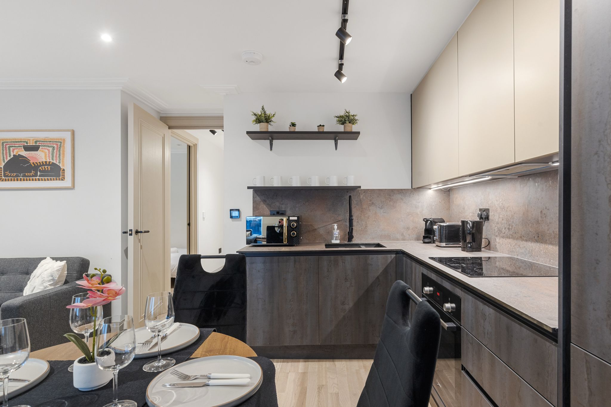 Kitchens project photo 4 by Hozea Construction in North London