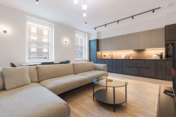 Kitchens project photo 6 by Hozea Construction in North London