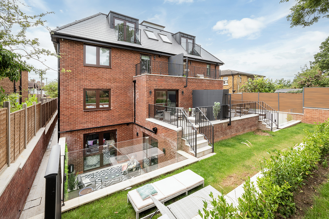 New build project photo 8 by Hozea Construction in North London