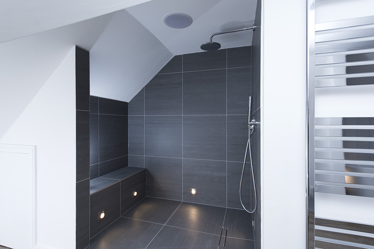 Renovations project photo 10 by Hozea Construction in North London
